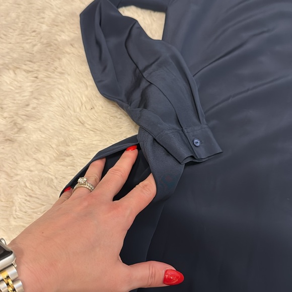 Vince Navy Blue Silk Tunic Top - Picture 10 of 10